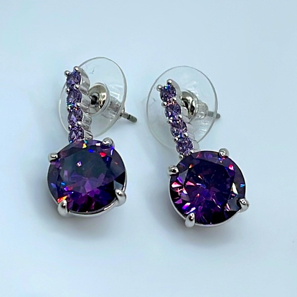 Bomb Party Earrings 4 SETS OF EARRINGS - BRAND NEW never worn NO BOX - Picture 2 of 5